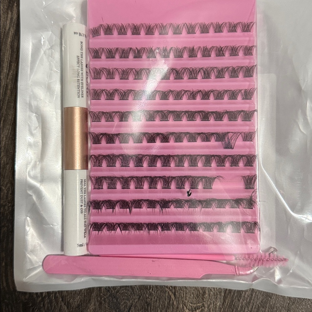 Eyelash Extension Kit - Picture 3 of 3